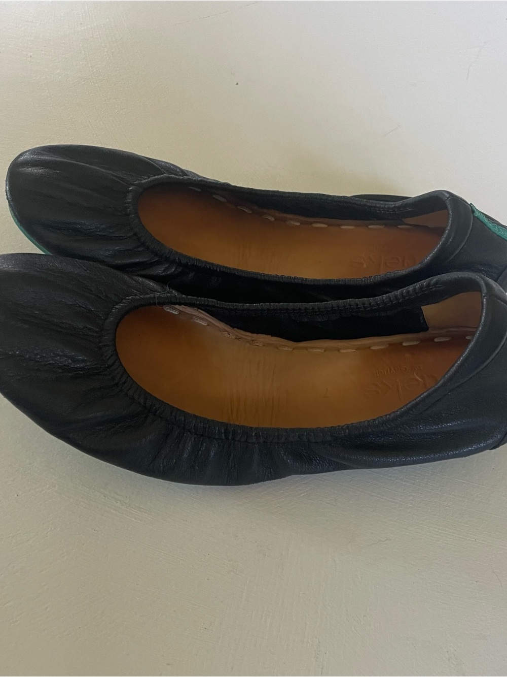 EUC TIEKS Black Leather Ballet Flats 7 $45 - Picture 13 of 14